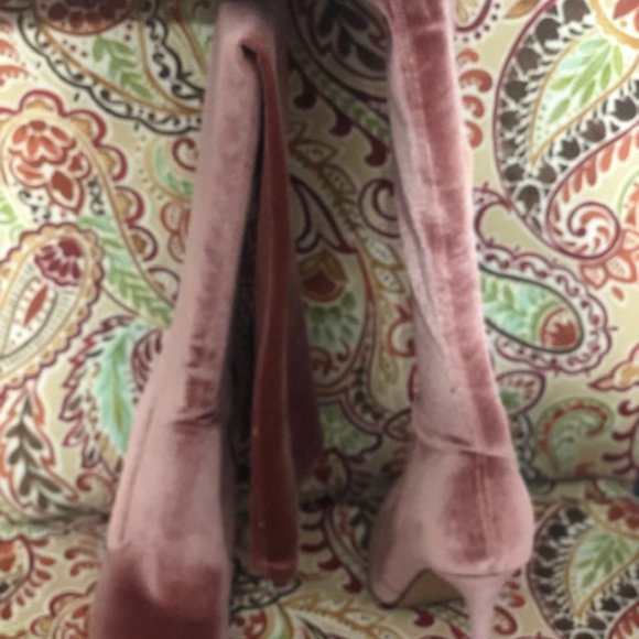 NEW Over-knee Pink Steve Madden Velvet Boots - Picture 2 of 3